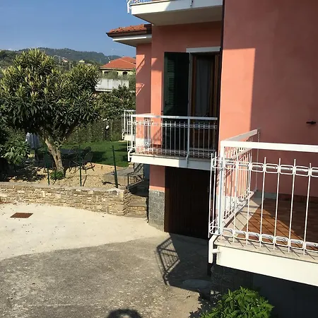 Casa Roberto Diano San Pietro